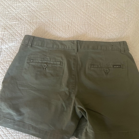 Eddie Bauer shorts, green, size 10P - Picture 2 of 3